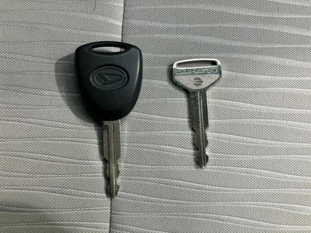 ミライース Ｘ　ＳＡ３　新品タイヤ／保証書／社外　メモリーナビ／衝突安全装置／車線逸脱防止支援システム／ヘッドランプ　ＬＥＤ／ＥＴＣ／ＥＢＤ付ＡＢＳ／横滑り防止装置／アイドリングストップ／バックモニター　衝突被害軽減システム（39枚目）