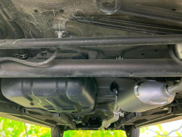 スペーシアカスタム ＸＳターボ　新品タイヤ／保証書／純正　ＳＤナビ／両側電動スライドドア／シートヒーター　運転席／全方位モニター用カメラ／ヘッドランプ　ＨＩＤ／ＥＴＣ／ＥＢＤ付ＡＢＳ／横滑り防止装置／アイドリングストップ（44枚目）