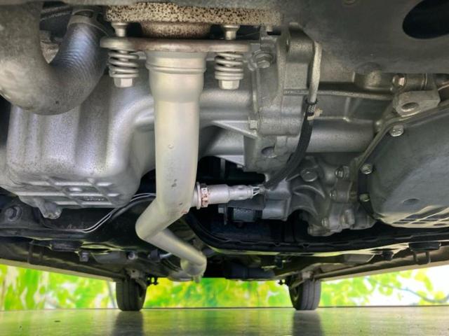 スペーシアカスタム ＸＳターボ　新品タイヤ／保証書／純正　ＳＤナビ／両側電動スライドドア／シートヒーター　運転席／全方位モニター用カメラ／ヘッドランプ　ＨＩＤ／ＥＴＣ／ＥＢＤ付ＡＢＳ／横滑り防止装置／アイドリングストップ（45枚目）