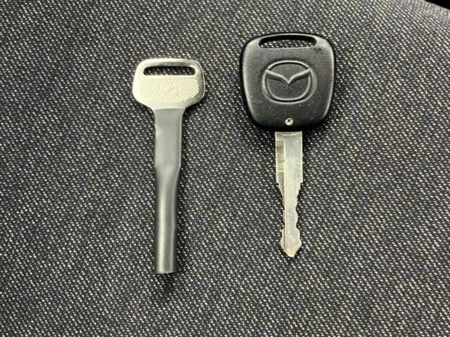 キャロル GL 保証書/衝突安全装置/シートヒーター 運転席/車線逸脱防止支援システム/禁煙車/オートライト/マニュアルエアコン/取扱説明書/パワードアロック/デュアルエアバッグ/アクセサリーソケット/間欠ワイパー(27枚目)