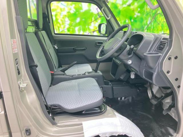 キャリイトラック 4WD KCノウハン 保証書/セーフティサポート(スズキ)/車線逸脱防止支援システム/登録済未使用車/禁煙車/エアバッグ 運転席/キーレスエントリー/パワーステアリング/オートライト/マニュアルエアコン/取扱説明書 4WD(4枚目)
