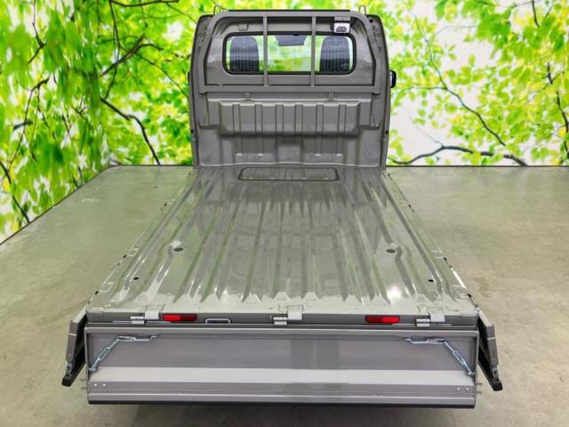 キャリイトラック 4WD KCノウハン 保証書/セーフティサポート(スズキ)/車線逸脱防止支援システム/登録済未使用車/禁煙車/エアバッグ 運転席/キーレスエントリー/パワーステアリング/オートライト/マニュアルエアコン/取扱説明書 4WD(7枚目)