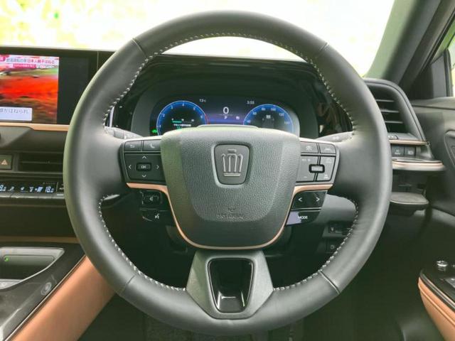 クラウンスポーツ ４ＷＤ　Ｚ　ガラスルーフ／純正エアロ／保証書／ディスプレイオーディオ＋ナビ１２．３インチ／デジタルインナーミラー／トヨタセーフティセンス／エアーシート　前席／パノラミックビューモニター　革シート　全周囲カメラ（15枚目）
