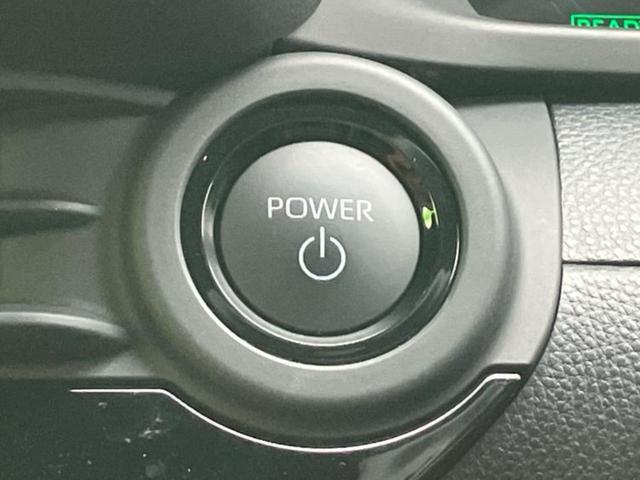 クラウンスポーツ ４ＷＤ　Ｚ　ガラスルーフ／純正エアロ／保証書／ディスプレイオーディオ＋ナビ１２．３インチ／デジタルインナーミラー／トヨタセーフティセンス／エアーシート　前席／パノラミックビューモニター　革シート　全周囲カメラ（31枚目）