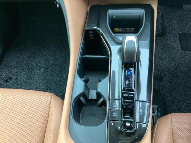 クラウンスポーツ ４ＷＤ　Ｚ　ガラスルーフ／純正エアロ／保証書／ディスプレイオーディオ＋ナビ１２．３インチ／デジタルインナーミラー／トヨタセーフティセンス／エアーシート　前席／パノラミックビューモニター　革シート　全周囲カメラ（47枚目）