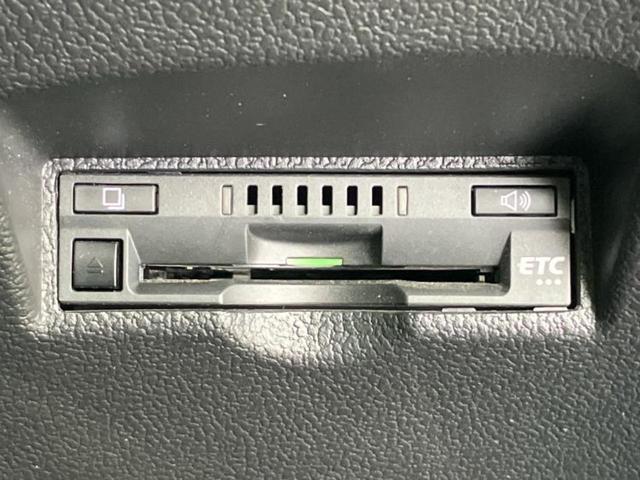 プリウス Sツーリングセレクションブラックエディション 保証書/ディスプレイオーディオ/衝突安全装置/シートヒーター 前席/全方位モニター/車線逸脱防止支援システム/シート 合皮/ヘッドランプ LED/Bluetooth接続/ETC/EBD付ABS 記録簿(18枚目)