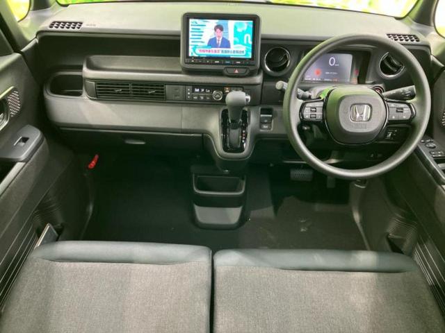 N-BOXカスタム ヒョウジュン 純正 8インチ ナビ/ホンダセンシング/電動スライドドア/シートヒーター 前席/車線逸脱防止支援システム/登録済未使用車/ヘッドランプ LED/Bluetooth接続/バックモニター/フルセグTV(4枚目)