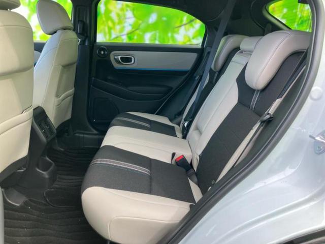 ヴェゼル 4WD eHEV Zプレイパッケージ パノラマルーフ/保証書/ディスプレイオーディオ+ナビ9インチ/ホンダセンシング/シートヒーター/マルチビューカメラシステム/車線逸脱防止支援システム/シート ハーフレザー/電動バックドア サンルーフ(8枚目)