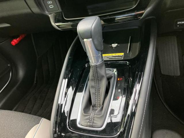 ヴェゼル 4WD eHEV Zプレイパッケージ パノラマルーフ/保証書/ディスプレイオーディオ+ナビ9インチ/ホンダセンシング/シートヒーター/マルチビューカメラシステム/車線逸脱防止支援システム/シート ハーフレザー/電動バックドア サンルーフ(27枚目)