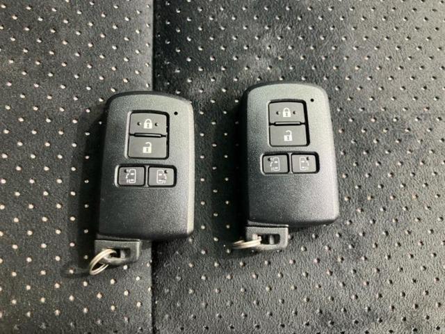 ＷＥＣＡＲＳでは各商談席に大型モニターをご用意しております！見やすい大画面でゆったりと全国の在庫をご覧いただけます！是非ご来店お待ちしております！