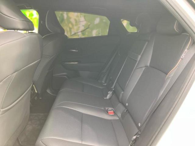 クラウンスポーツ ４ＷＤ　Ｚ　新品タイヤ／保証書／純正　１１．６インチ　ＳＤナビ／デジタルインナーミラー／シートヒーター／全方位モニター／車線逸脱防止支援システム／シート　フルレザー／プロパイロット　革シート　衝突被害軽減システム（8枚目）