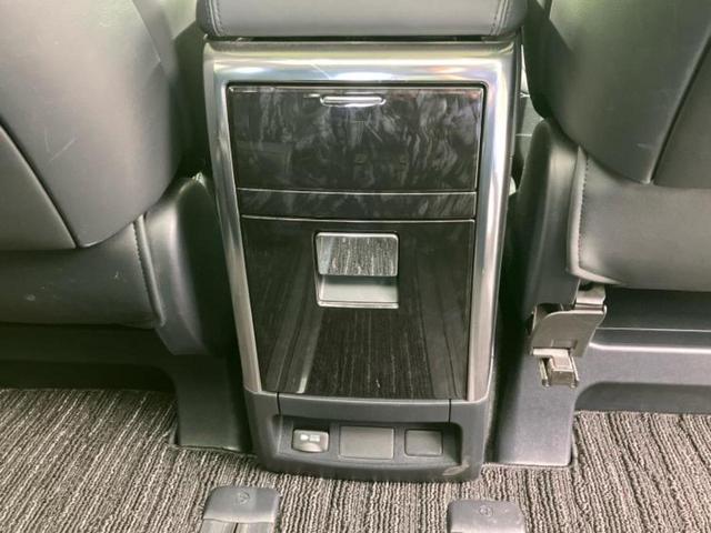 アルファード Ｓ　Ｃパッケージ　新品タイヤ／サンルーフ／保証書／ディスプレイオーディオ＋ナビ９インチ／フリップダウンモニター　純正　１２．１インチ／デジタルインナーミラー／トヨタセーフティセンス／両側電動スライドドア　バックカメラ（41枚目）