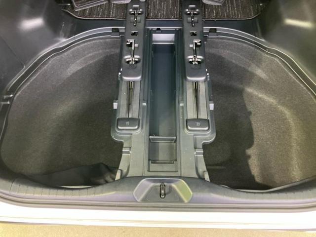 アルファードハイブリッド ４ＷＤハイブリッドＳタイプゴールド２　モデリスタエアロ／保証書／ディスプレイオーディオ９インチ／フリップダウンモニター　純正　１２．１インチ／トヨタセーフティセンス／両側電動スライドドア／シート　ハーフレザー／電動バックドア　フルエアロ（26枚目）