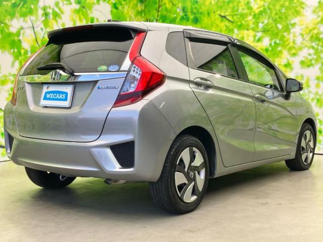 フィットハイブリッド ハイブリッド・Lパッケージ 純正 SDナビ/シティーブレーキアクティブシステム(ホンダ)/シート ハーフレザー/ヘッドランプ LED/Bluetooth接続/ETC/アイドリングストップ/クルーズコントロール バックカメラ(3枚目)