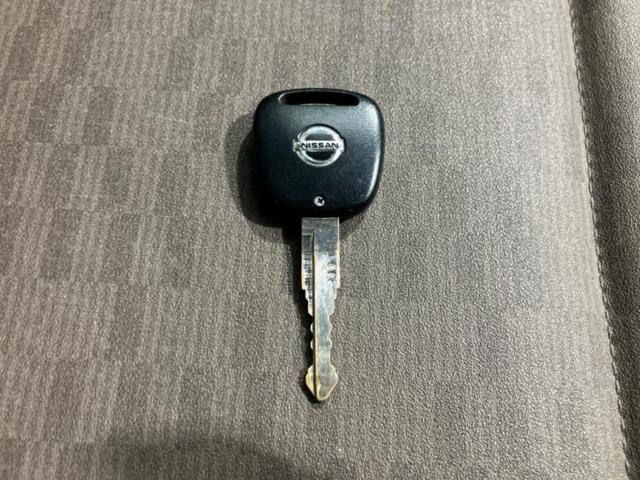 ＮＶ１００クリッパーバン ＤＸ　新品タイヤ／保証書／ＡＢＳ／エアバッグ　運転席／エアバッグ　助手席／衝突安全ボディ／キーレスエントリー／パワーステアリング／マニュアルエアコン／取扱説明書／ユーザー買取車／アクセサリーソケット（26枚目）