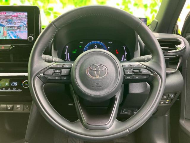 ヤリスクロス ハイブリッドZ 保証書/ディスプレイオーディオ+ナビ8インチ/トヨタセーフティセンス/シートヒーター/パノラミックビューモニター/車線逸脱防止支援システム/シート ハーフレザー/電動バックドア 衝突被害軽減システム(14枚目)