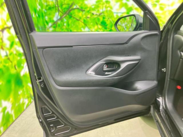 ヤリスクロス ハイブリッドZ 保証書/ディスプレイオーディオ+ナビ8インチ/トヨタセーフティセンス/シートヒーター/パノラミックビューモニター/車線逸脱防止支援システム/シート ハーフレザー/電動バックドア 衝突被害軽減システム(22枚目)