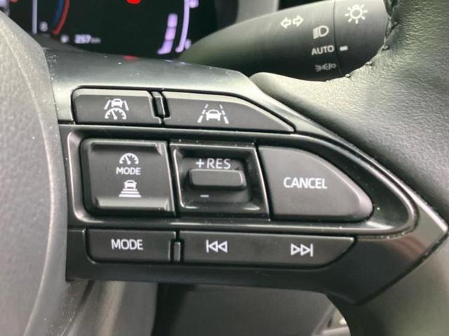 ヤリスクロス ハイブリッドZ 保証書/ディスプレイオーディオ+ナビ8インチ/トヨタセーフティセンス/シートヒーター/パノラミックビューモニター/車線逸脱防止支援システム/シート ハーフレザー/電動バックドア 衝突被害軽減システム(28枚目)