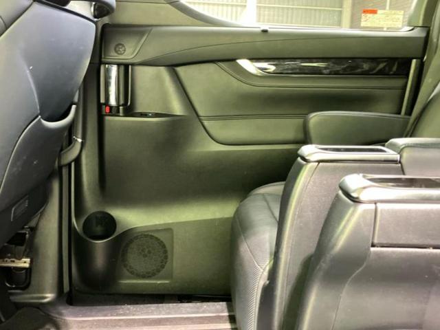 アルファード Ｓ　Ｃパッケージ　新品タイヤ／サンルーフ／社外　１１インチ　メモリーナビ／フリップダウンモニター　社外　１２．８インチ／トヨタセーフティセンス／両側電動スライドドア／エアーシート　前席／シート　合皮／電動バックドア（24枚目）