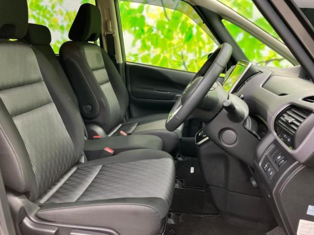 セレナ ハイウェイスターＶ　保証書／純正　１０インチ　ＳＤナビ／フリップダウンモニター　純正　１２．８インチ／インテリジェントルームミラー／衝突安全装置／両側電動スライドドア／シートヒーター　前席／アラウンドビューモニター（4枚目）