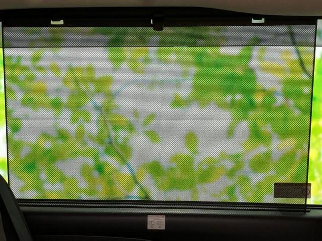 セレナ ハイウェイスターＶ　保証書／純正　１０インチ　ＳＤナビ／フリップダウンモニター　純正　１２．８インチ／インテリジェントルームミラー／衝突安全装置／両側電動スライドドア／シートヒーター　前席／アラウンドビューモニター（29枚目）