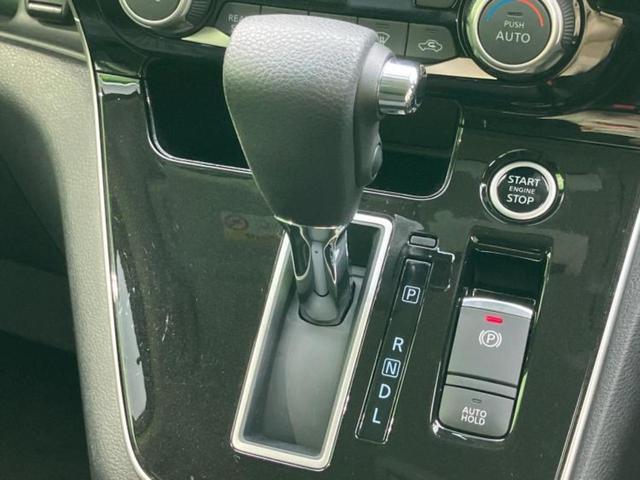 セレナ ハイウェイスターＶ　保証書／純正　１０インチ　ＳＤナビ／フリップダウンモニター　純正　１２．８インチ／インテリジェントルームミラー／衝突安全装置／両側電動スライドドア／シートヒーター　前席／アラウンドビューモニター（31枚目）