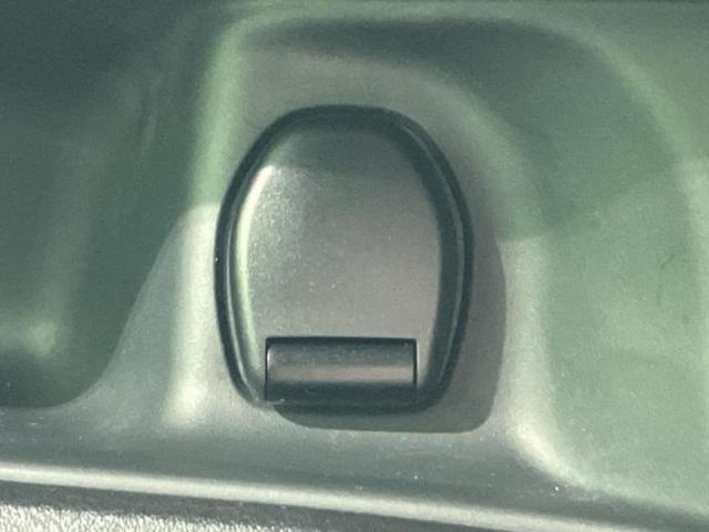 セレナ ハイウェイスターＶ　保証書／純正　１０インチ　ＳＤナビ／フリップダウンモニター　純正　１２．８インチ／インテリジェントルームミラー／衝突安全装置／両側電動スライドドア／シートヒーター　前席／アラウンドビューモニター（41枚目）