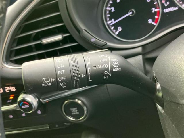 ＭＡＺＤＡ３ファストバック ２０Ｓプロアクティブツーリングセレクション　保証書／純正　ＳＤナビ／アイアクティブセンス（マツダ）／シートヒーター／３６０°ビューモニター／車線逸脱防止支援システム／シート　合皮／ドライブレコーダー　前後／ヘッドランプ　ＬＥＤ　バックカメラ（17枚目）