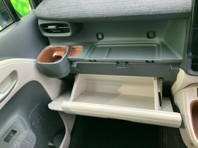 シエンタ ハイブリッドＺ　保証書／ディスプレイオーディオ＋ナビ／衝突安全装置／両側電動スライドドア／パノラミックビューモニター／車線逸脱防止支援システム／ヘッドランプ　ＬＥＤ／Ｂｌｕｅｔｏｏｔｈ接続／ＥＴＣ２．０　全周囲カメラ（44枚目）