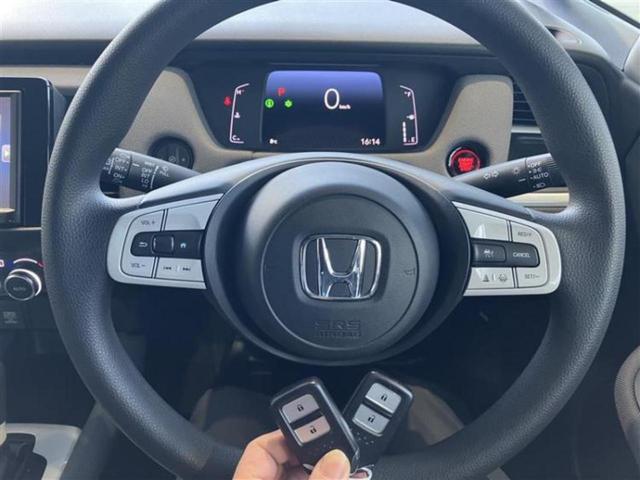 フィット クロスター　新品タイヤ／保証書／純正　８インチ　ＳＤナビ／ホンダセンシング／車線逸脱防止支援システム／ドライブレコーダー　前後／ヘッドランプ　ＬＥＤ／Ｂｌｕｅｔｏｏｔｈ接続／ＥＴＣ／ＥＢＤ付ＡＢＳ　バックカメラ（18枚目）