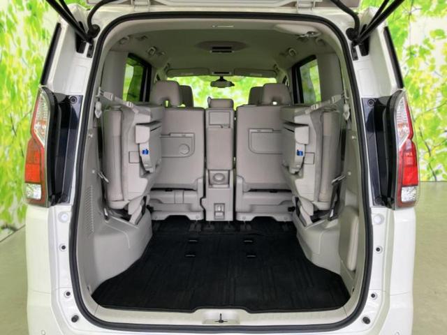 セレナ XV 新品タイヤ/純正 9インチ SDナビ/エマージェンシーブレーキ/両側電動スライドドア/アラウンドビューモニター/車線逸脱防止支援システム/Bluetooth接続/ETC/EBD付ABS/横滑り防止装置(21枚目)