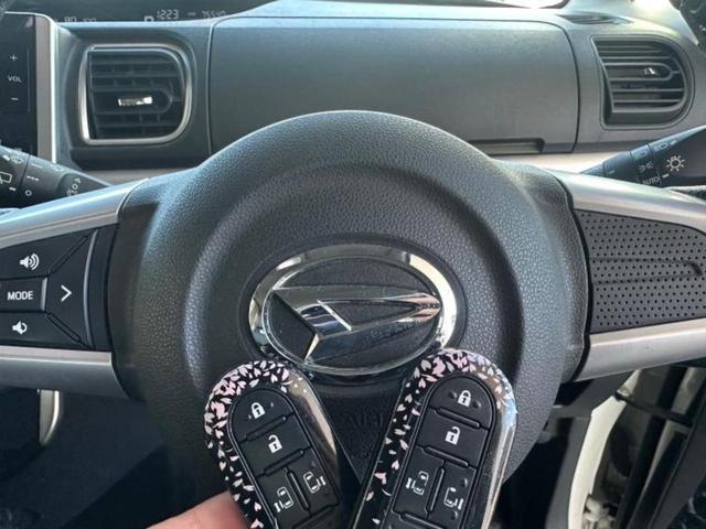 タント カスタムRSトップエディションSA2 新品タイヤ/純正 8インチ SDナビ/フリップダウンモニター/衝突安全装置/両側電動スライドドア/シート ハーフレザー/オートステップ/ヘッドランプ LED/Bluetooth接続/HDMI接続(18枚目)