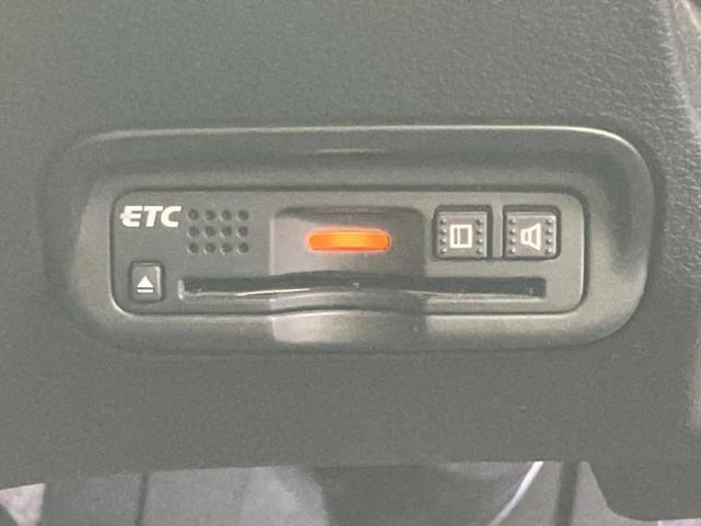 ヴェゼル X・ホンダセンシング 新品タイヤ/純正 SDナビ/ヘッドランプ LED/ETC/EBD付ABS/横滑り防止装置/アイドリングストップ/ワンセグTV/エアバッグ 運転席/エアバッグ 助手席/エアバッグ サイド ワンオーナー(17枚目)