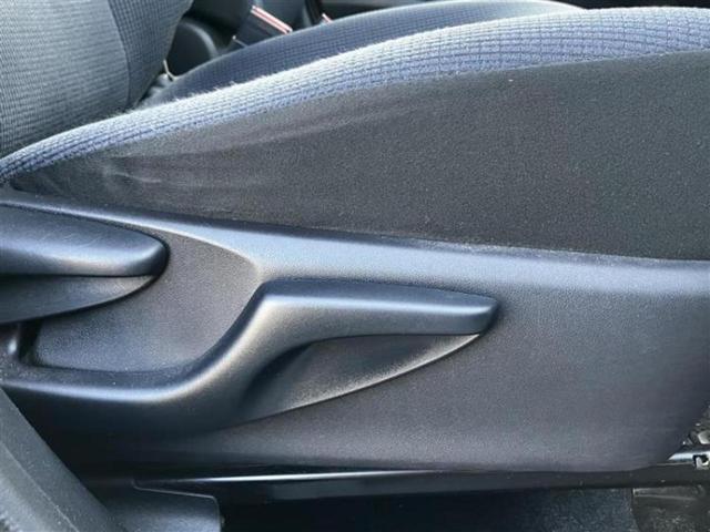 シエンタ G 社外 SDナビ/両側電動スライドドア/Bluetooth接続/ETC/EBD付ABS/横滑り防止装置/アイドリングストップ/バックモニター/フルセグTV/DVD/エアバッグ 運転席/エアバッグ 助手席(16枚目)