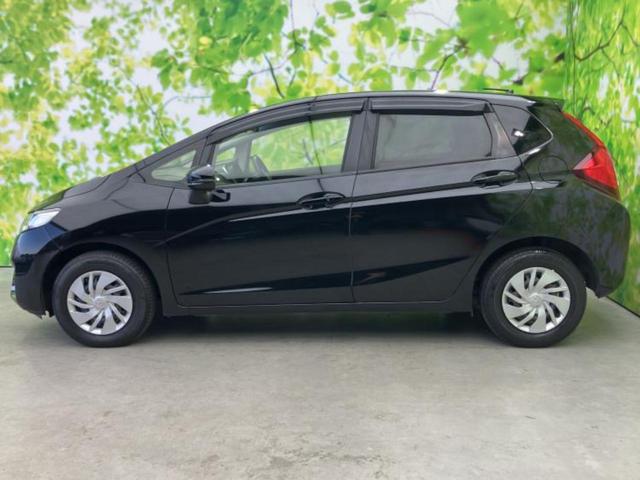 フィット １３Ｇ・Ｆパッケージコンフォートエディション　純正　ＳＤナビ／シートヒーター　前席／ドライブレコーダー　前後／ヘッドランプ　ＨＩＤ／Ｂｌｕｅｔｏｏｔｈ接続／ＥＴＣ／ＥＢＤ付ＡＢＳ／横滑り防止装置／アイドリングストップ／バックモニター　バックカメラ（2枚目）