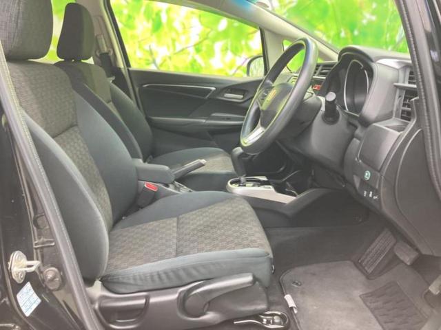 フィット １３Ｇ・Ｆパッケージコンフォートエディション　純正　ＳＤナビ／シートヒーター　前席／ドライブレコーダー　前後／ヘッドランプ　ＨＩＤ／Ｂｌｕｅｔｏｏｔｈ接続／ＥＴＣ／ＥＢＤ付ＡＢＳ／横滑り防止装置／アイドリングストップ／バックモニター　バックカメラ（5枚目）