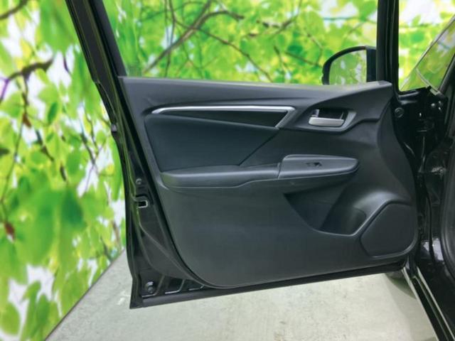 フィット １３Ｇ・Ｆパッケージコンフォートエディション　純正　ＳＤナビ／シートヒーター　前席／ドライブレコーダー　前後／ヘッドランプ　ＨＩＤ／Ｂｌｕｅｔｏｏｔｈ接続／ＥＴＣ／ＥＢＤ付ＡＢＳ／横滑り防止装置／アイドリングストップ／バックモニター　バックカメラ（22枚目）