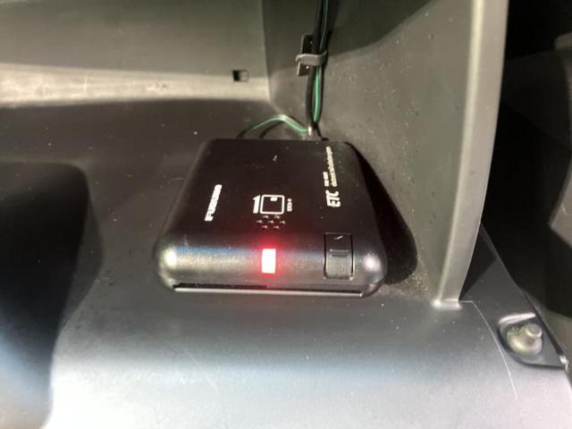 フィット １３Ｇ・Ｆパッケージコンフォートエディション　純正　ＳＤナビ／シートヒーター　前席／ドライブレコーダー　前後／ヘッドランプ　ＨＩＤ／Ｂｌｕｅｔｏｏｔｈ接続／ＥＴＣ／ＥＢＤ付ＡＢＳ／横滑り防止装置／アイドリングストップ／バックモニター　バックカメラ（26枚目）