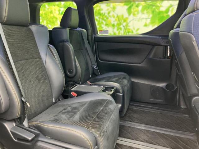 ヴェルファイア Ｚ　Ａエディションゴールデンアイズ　社外　１１インチ　ナビ／フリップダウンモニター　社外　１２．８インチ／両側電動スライドドア／シート　ハーフレザー／電動バックドア／ヘッドランプ　ＬＥＤ／Ｂｌｕｅｔｏｏｔｈ接続／ＥＴＣ　後席モニター（6枚目）