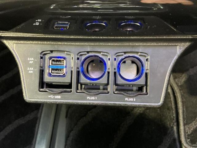 ヴェルファイア Ｚ　Ａエディションゴールデンアイズ　社外　１１インチ　ナビ／フリップダウンモニター　社外　１２．８インチ／両側電動スライドドア／シート　ハーフレザー／電動バックドア／ヘッドランプ　ＬＥＤ／Ｂｌｕｅｔｏｏｔｈ接続／ＥＴＣ　後席モニター（38枚目）