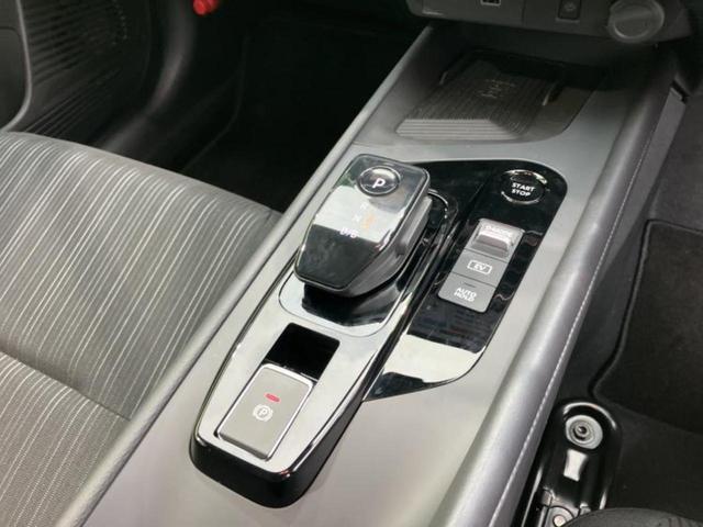 ノート Ｘ　保証書／純正　９インチ　メモリーナビ／インテリジェントルームミラー／エマージェンシーブレーキ／アラウンドビューモニター／車線逸脱防止支援システム／プロパイロット／ヘッドランプ　ＬＥＤ　全周囲カメラ（18枚目）