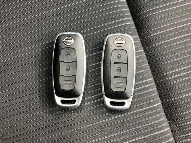 ノート Ｘ　保証書／純正　９インチ　メモリーナビ／エマージェンシーブレーキ／車線逸脱防止支援システム／ヘッドランプ　ＬＥＤ／Ｂｌｕｅｔｏｏｔｈ接続／ＥＢＤ付ＡＢＳ／横滑り防止装置／アイドリングストップ（31枚目）