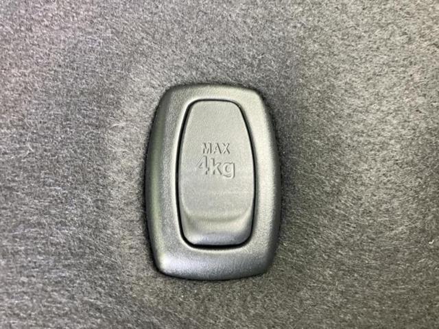 アクア Ｓスタイルブラック　新品タイヤ／保証書／純正　ＳＤナビ／トヨタセーフティセンス／車線逸脱防止支援システム／ドライブレコーダー　社外／ヘッドランプ　ＬＥＤ／Ｂｌｕｅｔｏｏｔｈ接続／ＥＴＣ／ＥＢＤ付ＡＢＳ／横滑り防止装置（40枚目）