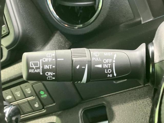 N-BOXカスタム ターボブラックスタイル 保証書/純正 8インチ ナビ/ホンダセンシング/両側電動スライドドア/シートヒーター 前席/車線逸脱防止支援システム/シート ハーフレザー/登録済未使用車/ヘッドランプ LED 衝突被害軽減システム(17枚目)