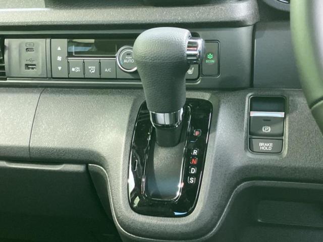 N-BOXカスタム ターボブラックスタイル 保証書/純正 8インチ ナビ/ホンダセンシング/両側電動スライドドア/シートヒーター 前席/車線逸脱防止支援システム/シート ハーフレザー/登録済未使用車/ヘッドランプ LED 衝突被害軽減システム(18枚目)