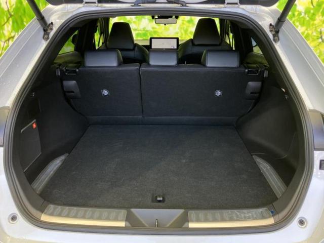 ハリアー Ｚレザーパッケージ　サンルーフ／ＪＢＬ／保証書／純正　ＳＤナビ／デジタルインナーミラー／衝突安全装置／シートヒーター／パノラミックビューモニター／車線逸脱防止支援システム／シート　フルレザー／電動バックドア　革シート（19枚目）