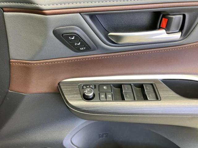 ハリアー Ｚレザーパッケージ　サンルーフ／ＪＢＬ／保証書／純正　ＳＤナビ／デジタルインナーミラー／衝突安全装置／シートヒーター／パノラミックビューモニター／車線逸脱防止支援システム／シート　フルレザー／電動バックドア　革シート（32枚目）