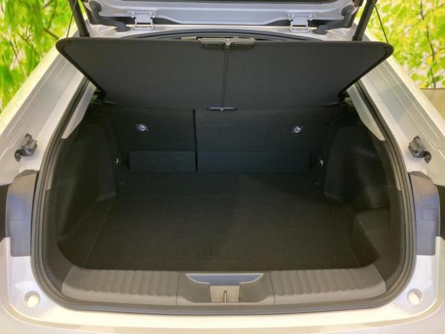 プリウス Z 保証書/ディスプレイオーディオ+ナビ/デジタルインナーミラー/トヨタセーフティセンス/シートヒーター 前席/全方位モニター/車線逸脱防止支援システム/シート 合皮 衝突被害軽減システム 全周囲カメラ(19枚目)