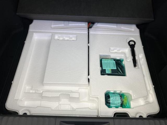 プリウス Z 保証書/ディスプレイオーディオ+ナビ/デジタルインナーミラー/トヨタセーフティセンス/シートヒーター 前席/全方位モニター/車線逸脱防止支援システム/シート 合皮 衝突被害軽減システム 全周囲カメラ(21枚目)