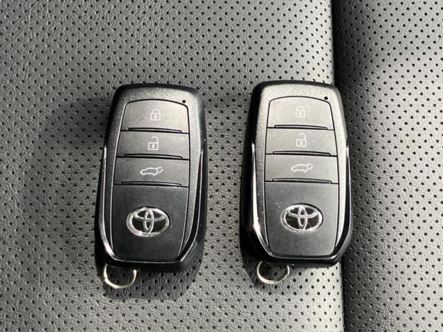 プリウス Z 保証書/ディスプレイオーディオ+ナビ/デジタルインナーミラー/トヨタセーフティセンス/シートヒーター 前席/全方位モニター/車線逸脱防止支援システム/シート 合皮 衝突被害軽減システム 全周囲カメラ(33枚目)